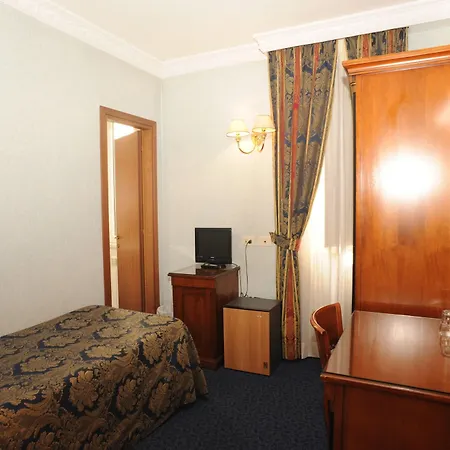 Hotel Silva 3*